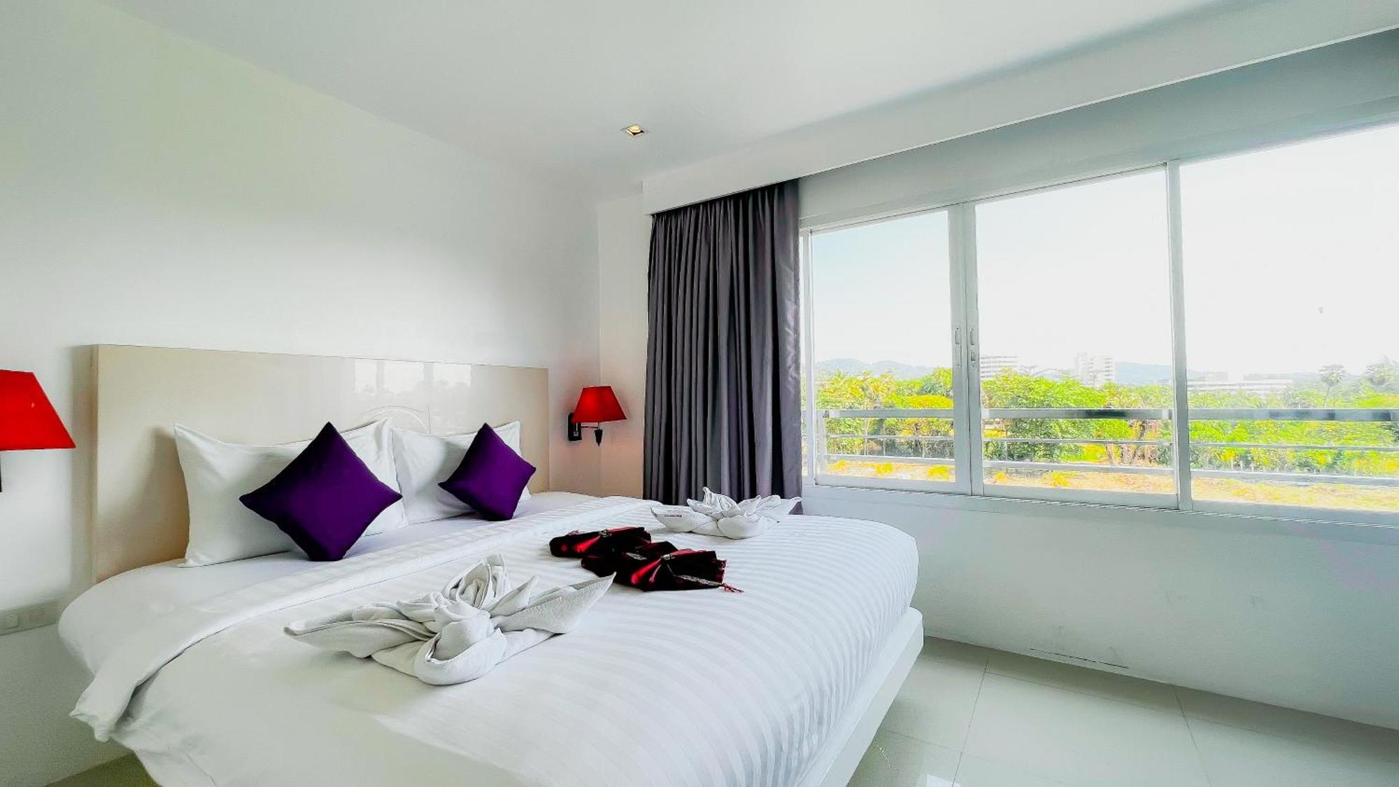 Grand Sunset Hotel Phuket Karon Kültér fotó